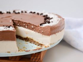 çikolatalı hindistan cevizli cheesecake